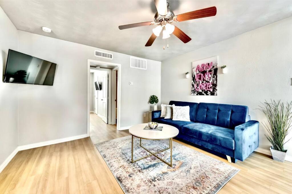 City Outside & Tranquility Inside Dallas Luaran gambar
